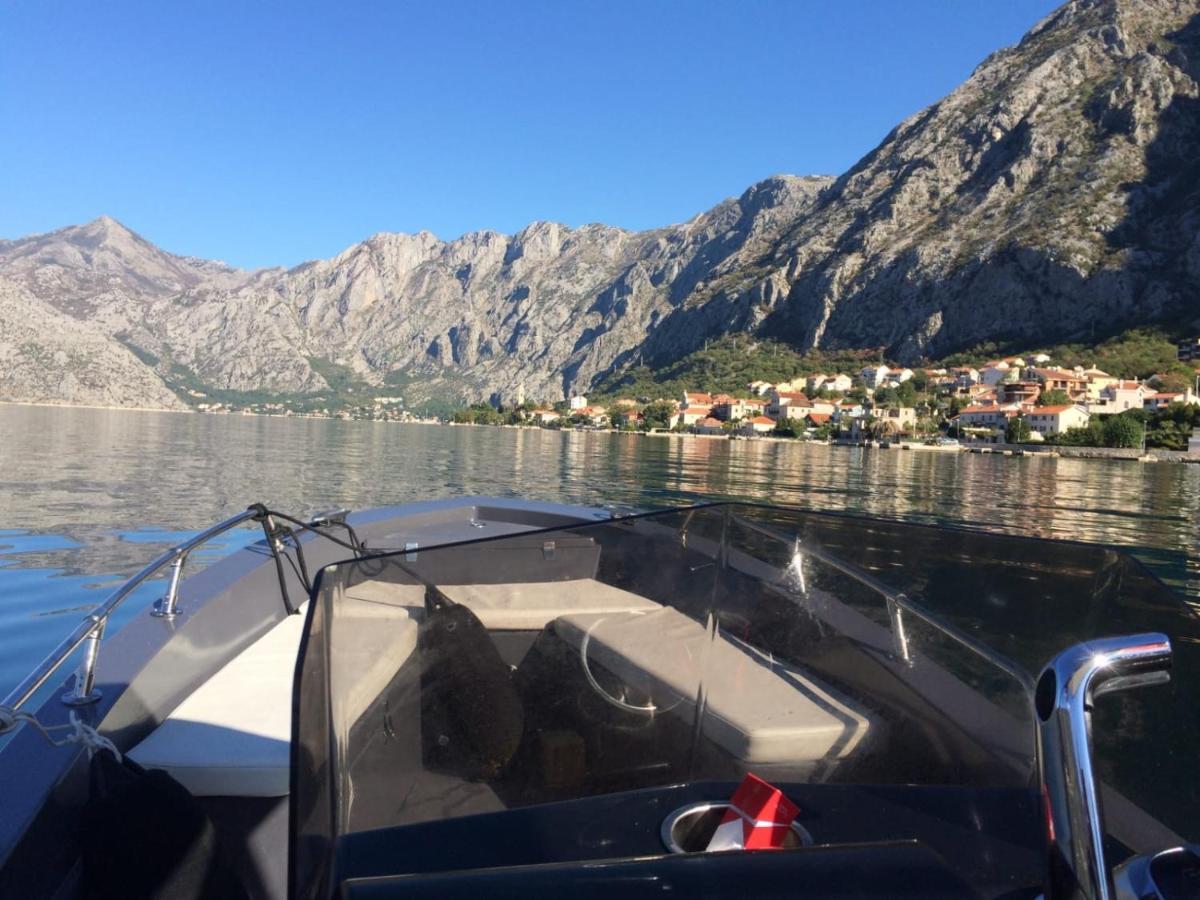 Vila Djuro Mikijelj Donji Stoliv Exteriér fotografie