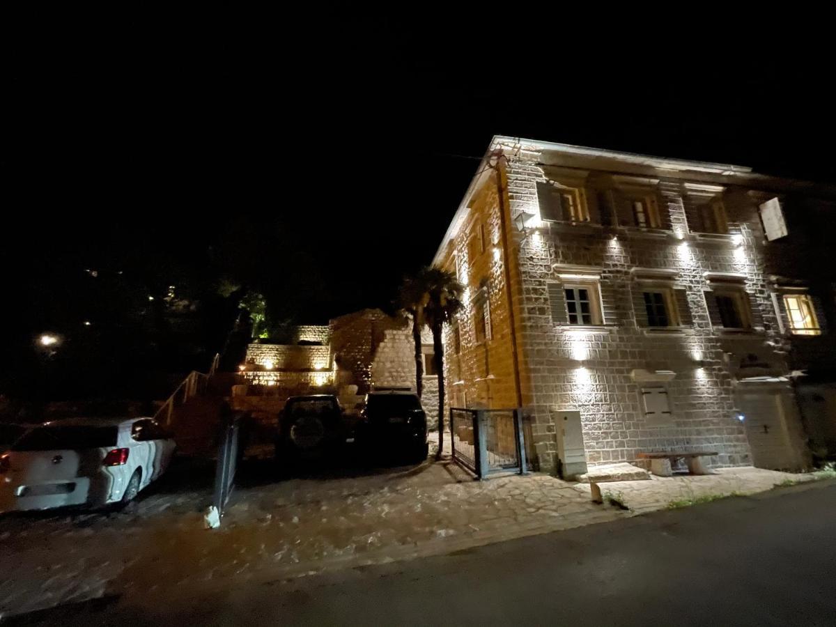Vila Djuro Mikijelj Donji Stoliv Exteriér fotografie