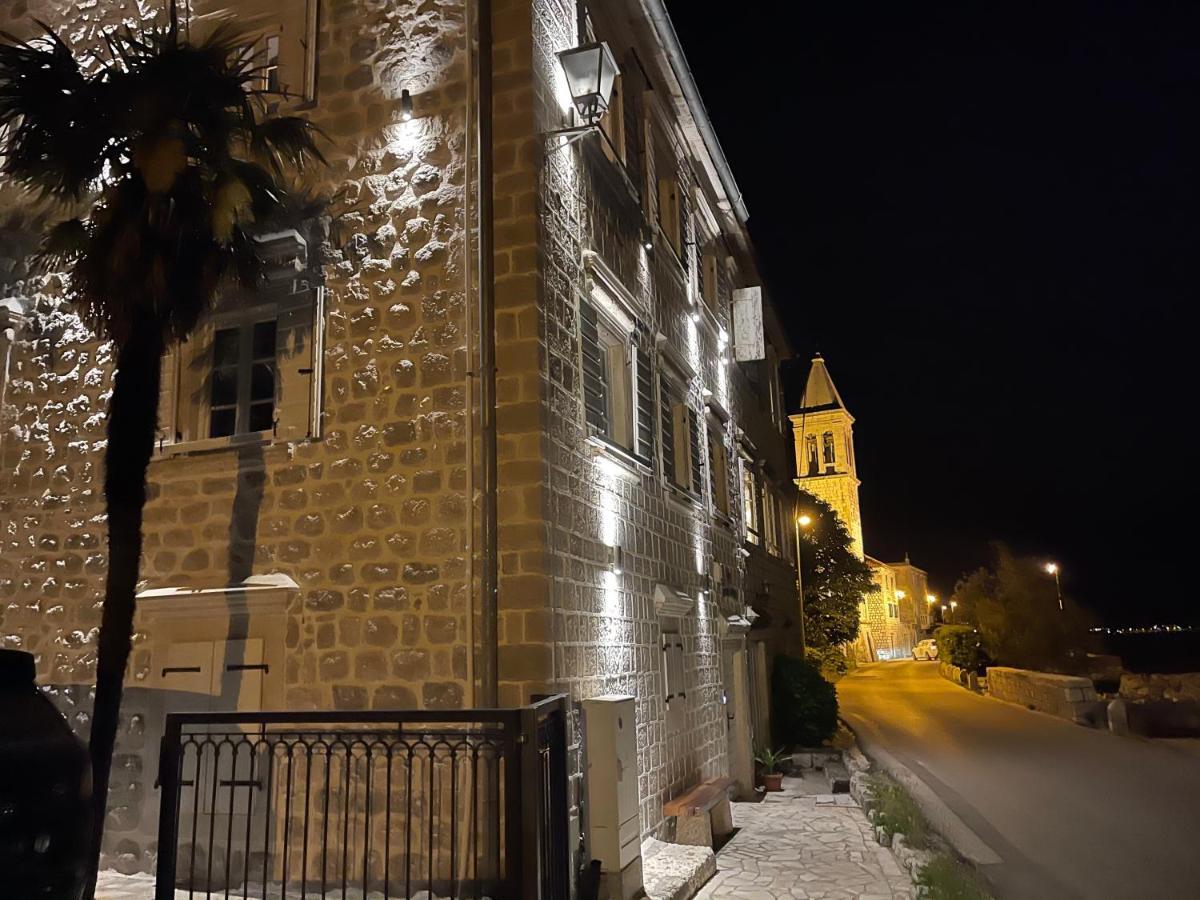 Vila Djuro Mikijelj Donji Stoliv Exteriér fotografie