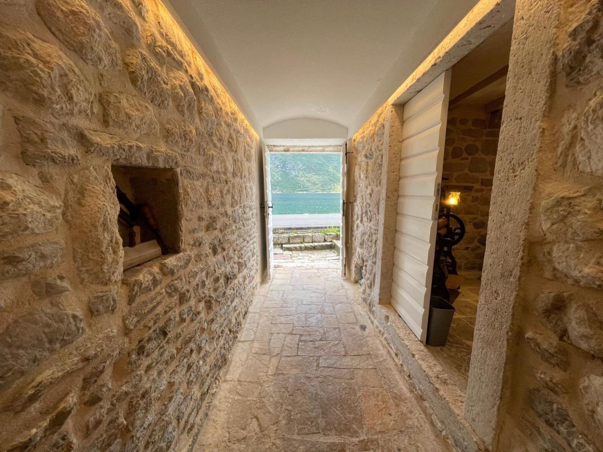 Vila Djuro Mikijelj Donji Stoliv Exteriér fotografie