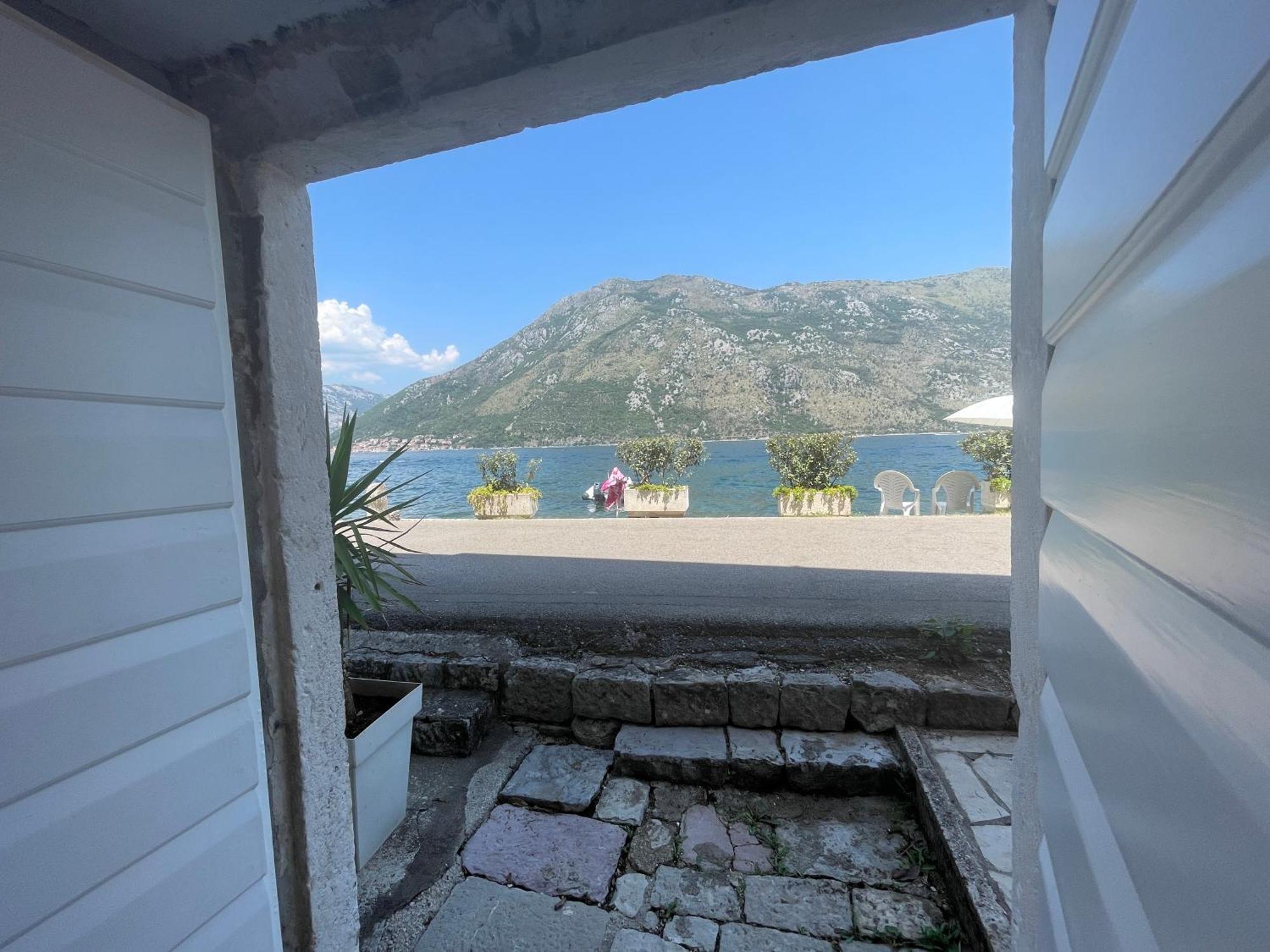 Vila Djuro Mikijelj Donji Stoliv Exteriér fotografie