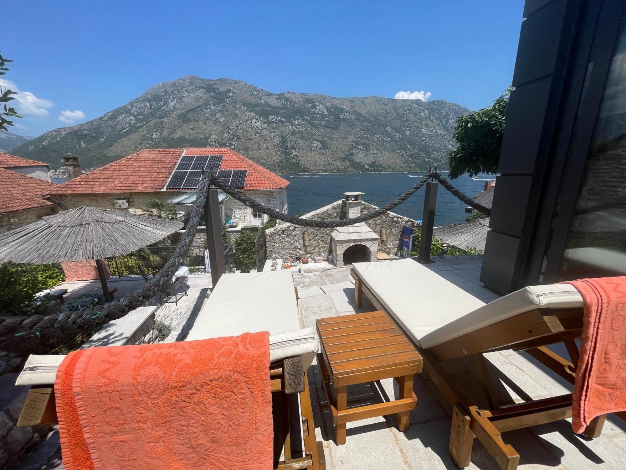 Vila Djuro Mikijelj Donji Stoliv Exteriér fotografie