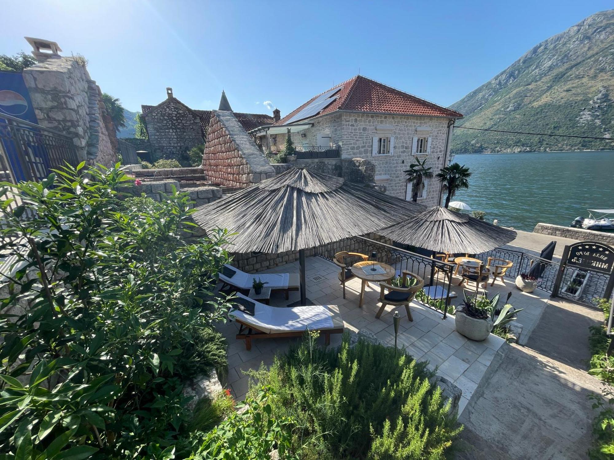 Vila Djuro Mikijelj Donji Stoliv Exteriér fotografie