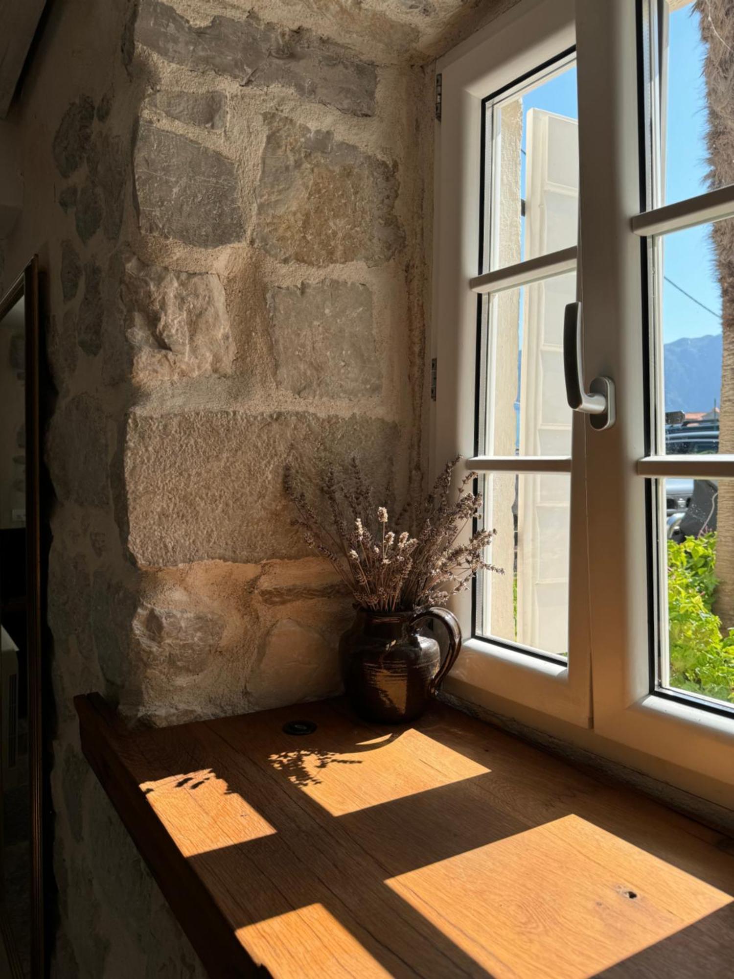 Vila Djuro Mikijelj Donji Stoliv Exteriér fotografie